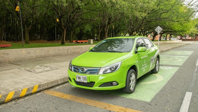 95 taxis eléctricos - Medellín Hoy