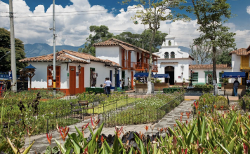 Pueblito Paisa - Medellín Hoy