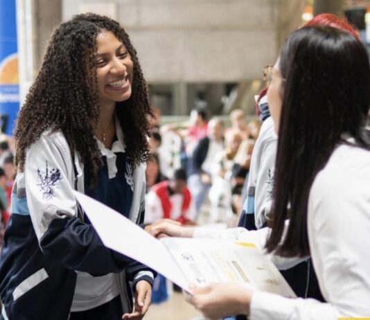 Nueva campaña y app buscan que ningún niño o joven quede por fuera del colegio en 2026