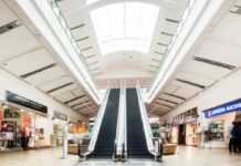 Accidente en escaleras eléctricas de El Tesoro deja una mujer de 76 años fallecida