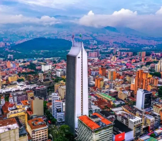 Hoy Medellín cumple oficialmente 305 años Medellín
