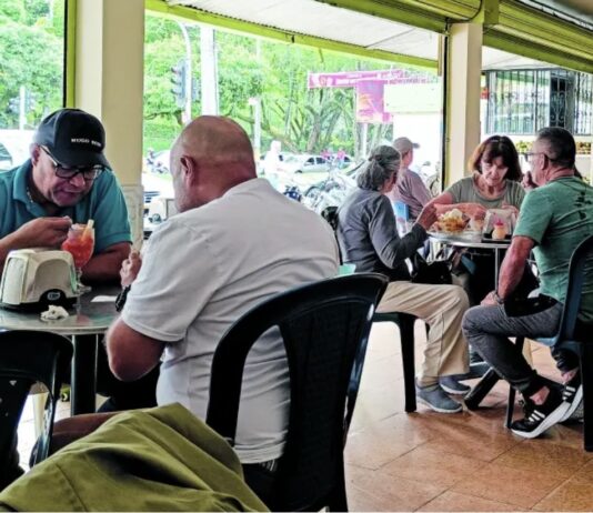 Las obras del Metro de la 80 obligan a despedirse de los tradicionales salpicones de Campos de Paz