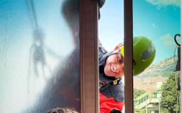 Bomberos llevaron un momento de alegría a niños hospitalizados en Medellín