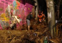 desbordamiento de quebrada en Manrique