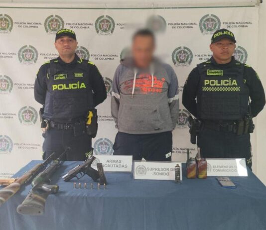 ¡Lo buscaban por homicidio! Cayó alias “Gomelo” en Villa Hermosa con tres armas de fuego