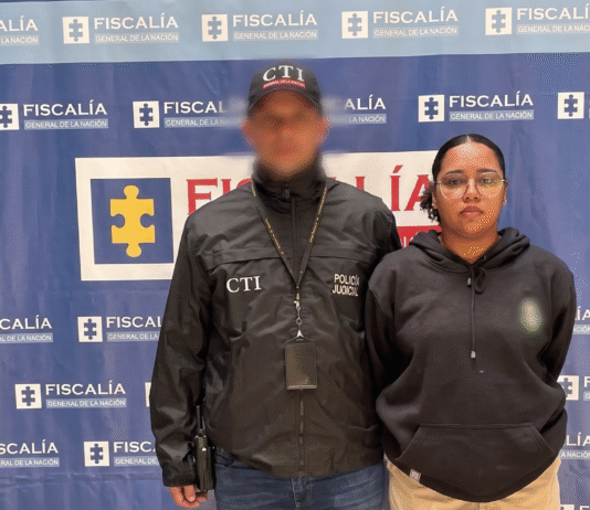 Cárcel para mujer que seducía extranjeros, los drogaba y les vaciaba las cuentas en Medellín seducía extranjeros