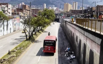 Hallan cuerpo dentro de una nevera