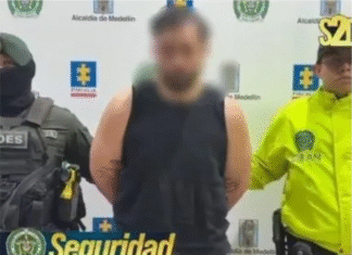 Detrás de la fama y la música: capturan a estadounidense señalado de traficar armas en Antioquia