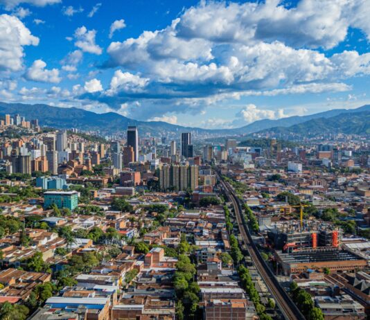 Medellín recibió premio internacional por transformar vidas con sus eventos Medellín recibió premio internacional