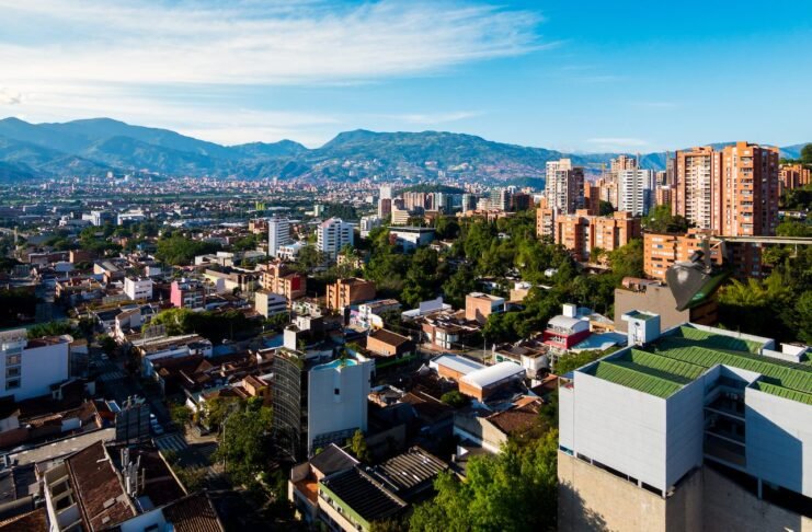 Vivienda turística en Medellín: crece debate por las nuevas reglas